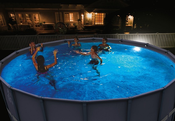 Iluminare pentru piscina (montare pe perete cu magnet)