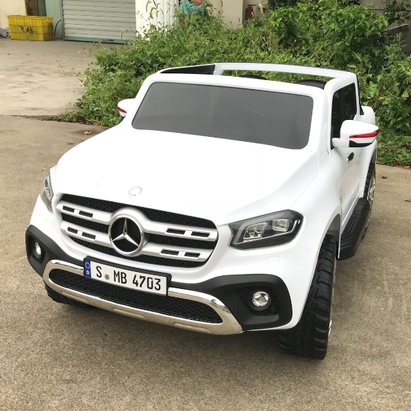 Masinuta electrica MERCEDES X-CLASS, 12V7Ah, motor 45Wx2, roți EVA, scaune din piele