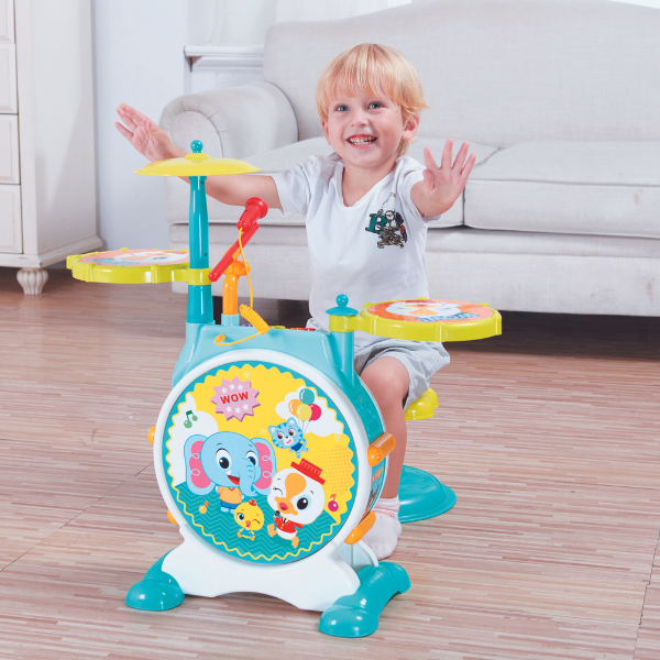 Set de instrumente de percuție și scaun