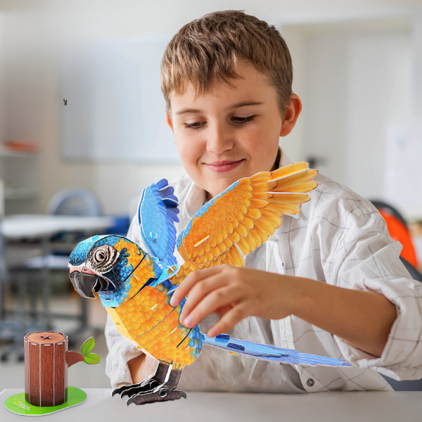 3D puzzle „Ara cu piept galben”, 82 elemente