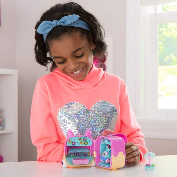 Set de figurine Ritzy Rollerz „Gogoșiera lui Dani”
