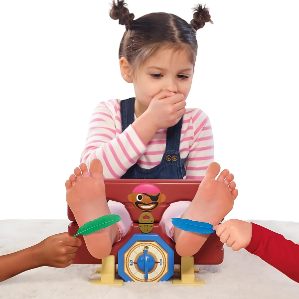 Joc interactiv – Piratul Gădilicios, Tomy