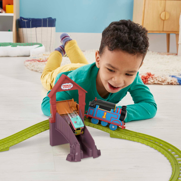 Set de tren și pistă Thomas & Friends cu alimentare cu baterii