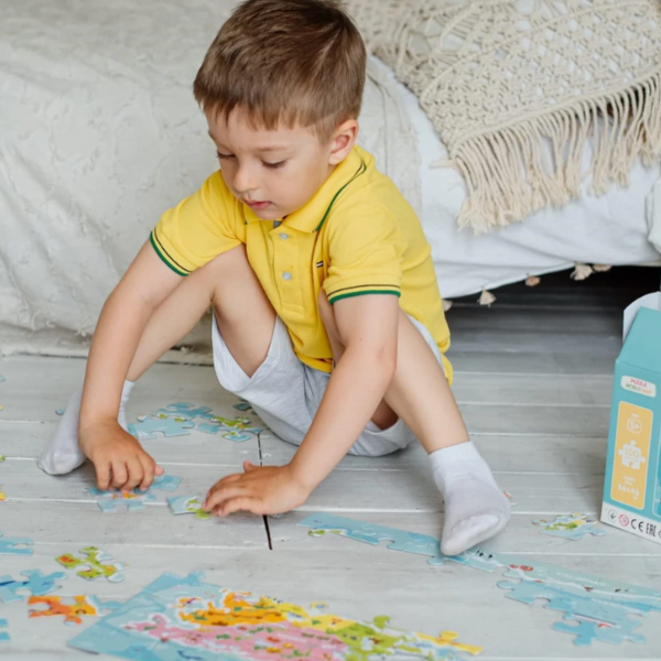 Puzzle „Harta Lumei”, 100 el.
