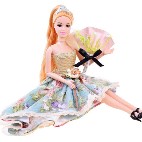 Păpușa Emily „Seria de vară cu buchet și accesorii”