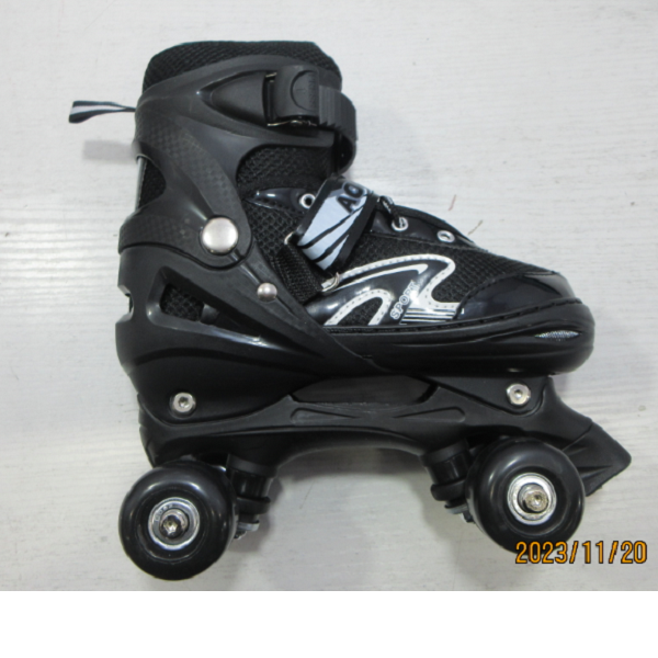 Ролики черные (M) –