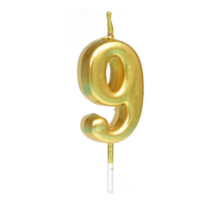 Cumpara  Totul pentru party - Lumanare cifra 9 aurie – 55..