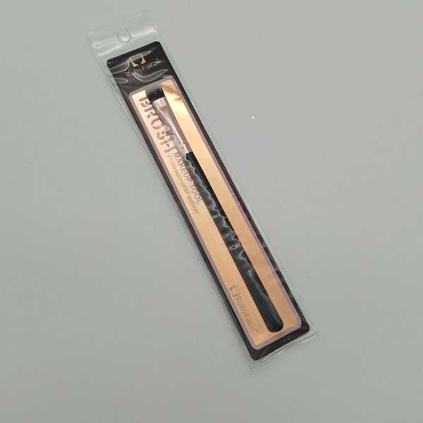 Кисть для нанесения теней (01-46)