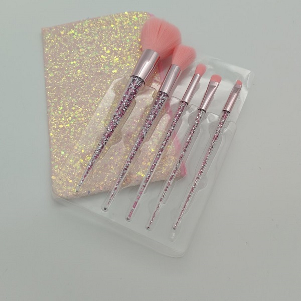 Набор кистей для макияжа с камушками для пудры+мешочек 5 шт. (01-09)