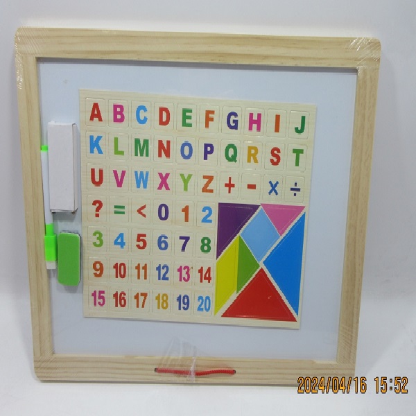 Cumpara  Planșe de desen/Alternative - Tabla din lemn cu accesorii..
