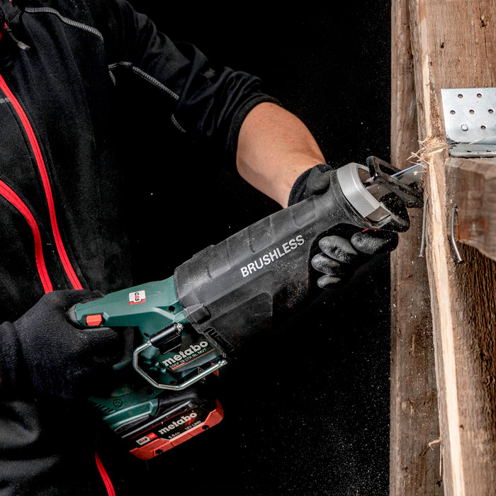Fierăstrău sabie pe acumulator Metabo SSEP 18 LTX BL MVT