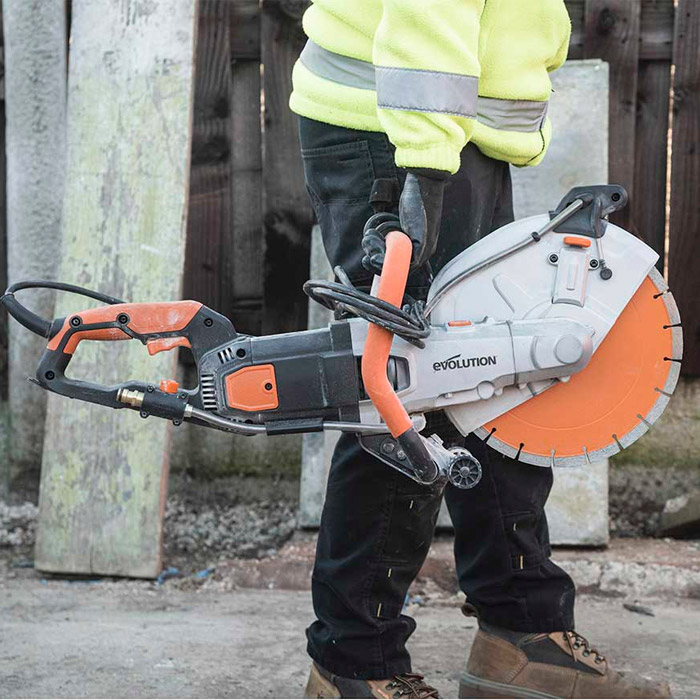 Masina de debitat cu motor pe benzina Makita EK6101