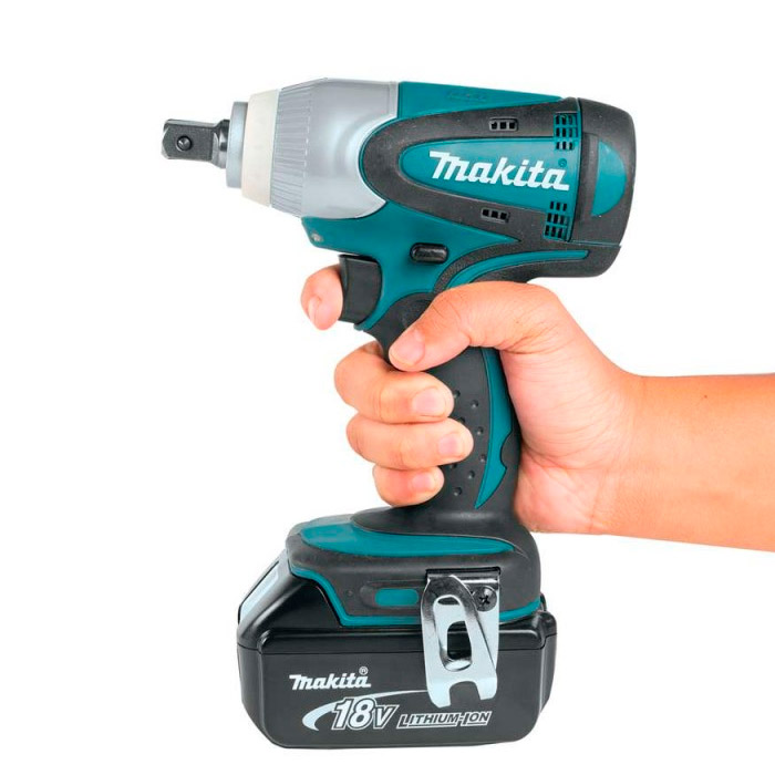 Set de instrumente pe acumulatori Makita DLX2133J