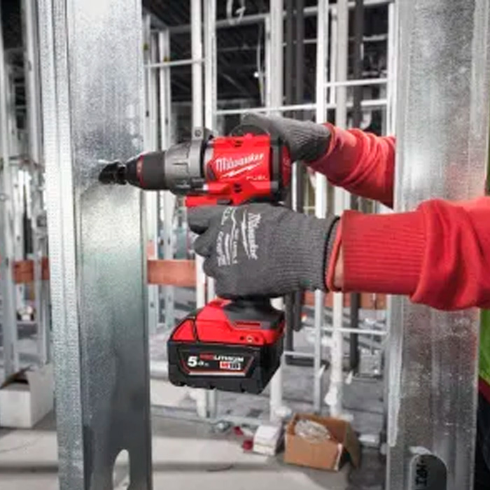 Аккумуляторная дрель-шуруповерт Milwaukee M18 FDD3-0X (4933479862)