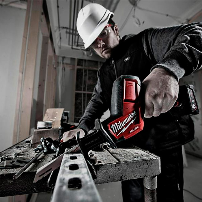 Fierastrau sabie cu acumulator Milwaukee M12 CHZ-0