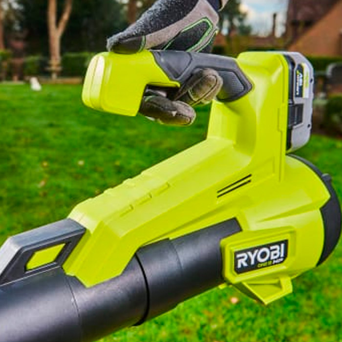 Suflanta pe acumulator Ryobi CCG1801MHG-0