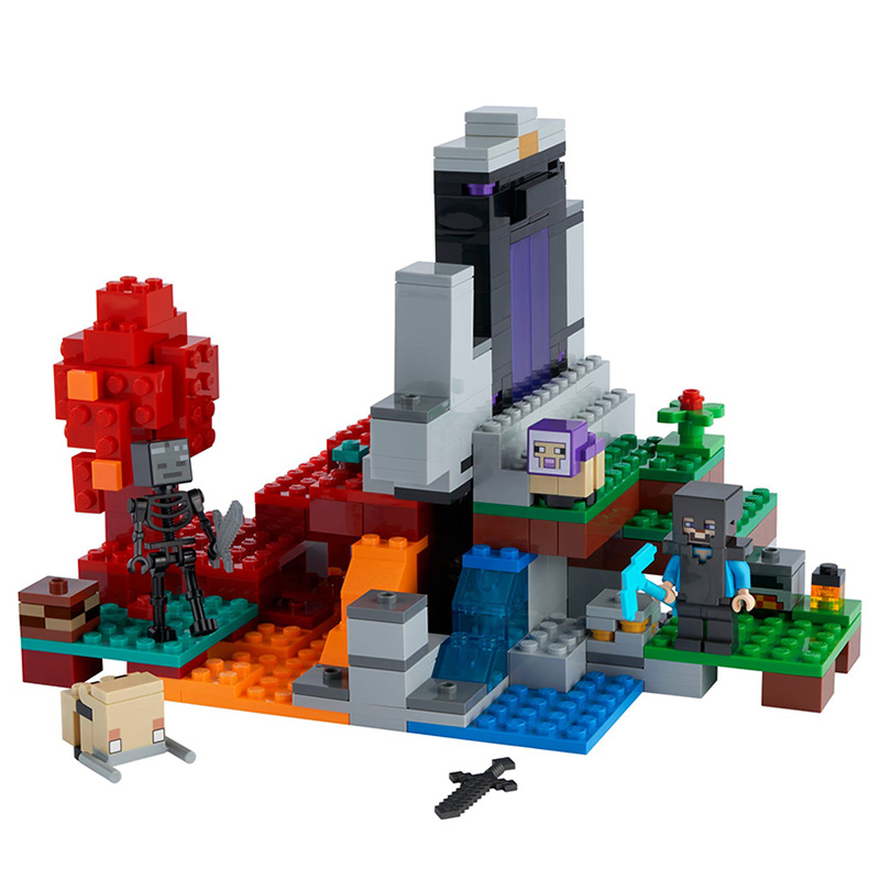 Конструктор LEGO 21172, 8+
