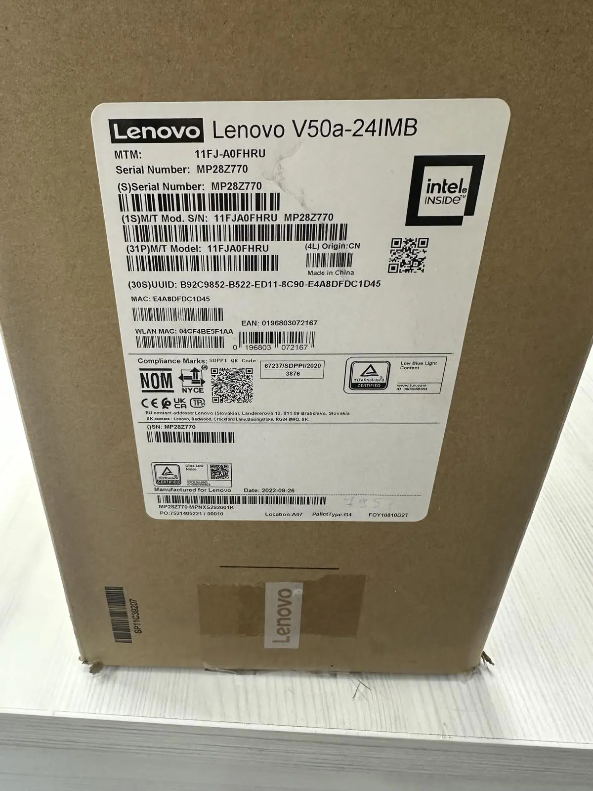 Computer All-in-One Lenovo V50a 24IMB, 23,8", Intel Core i3-10100T, 8GB/256GB, Fără SO, Negru