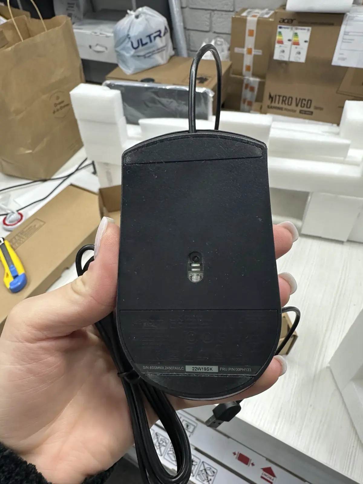 Computer All-in-One Lenovo V50a 24IMB, 23,8", Intel Core i3-10100T, 8GB/256GB, Fără SO, Negru