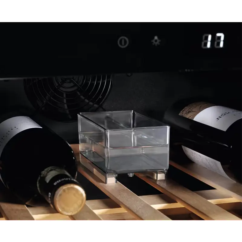 Dulap de vin Electrolux EWUS020B5B, Negru