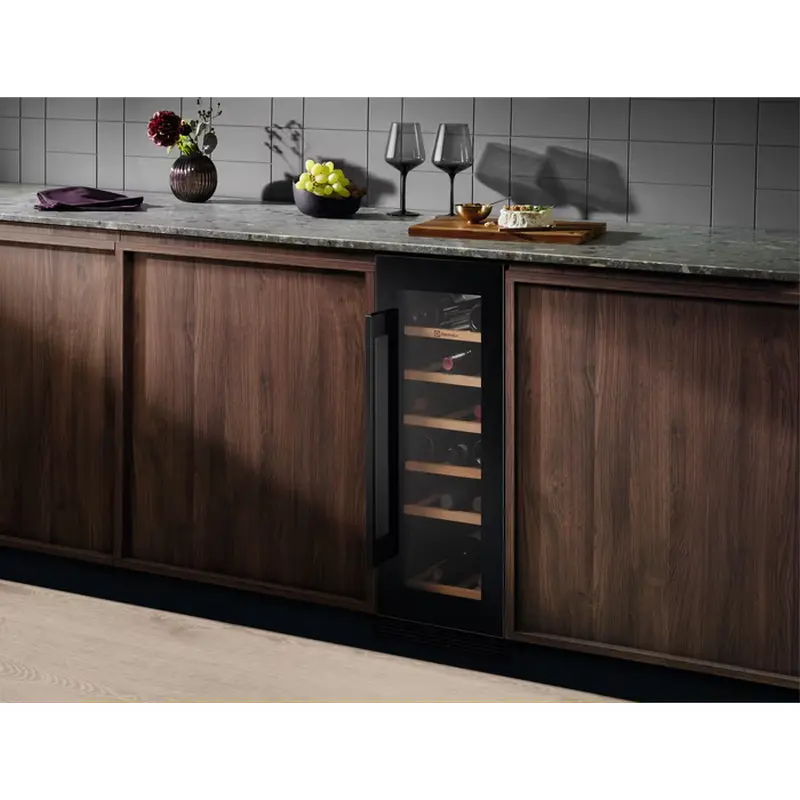 Dulap de vin Electrolux EWUS020B5B, Negru