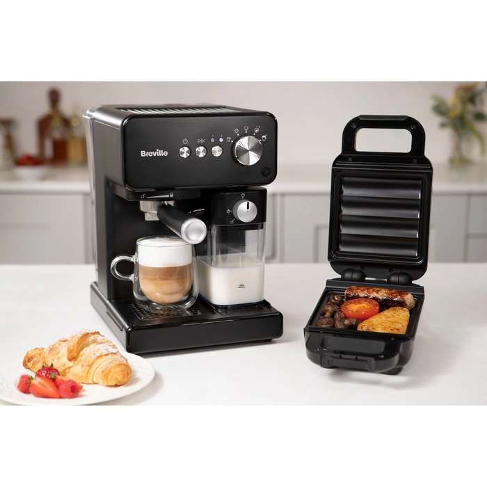 Cafetiera manuala Breville VCF183X Negru
Cafea măcinată | 1450 W | 15 bar | 2.8 l