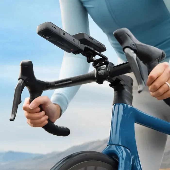 Cameră Video Sport Insta360 X5 Cycling Bundle Negru
2400 mAh | 1/1.28