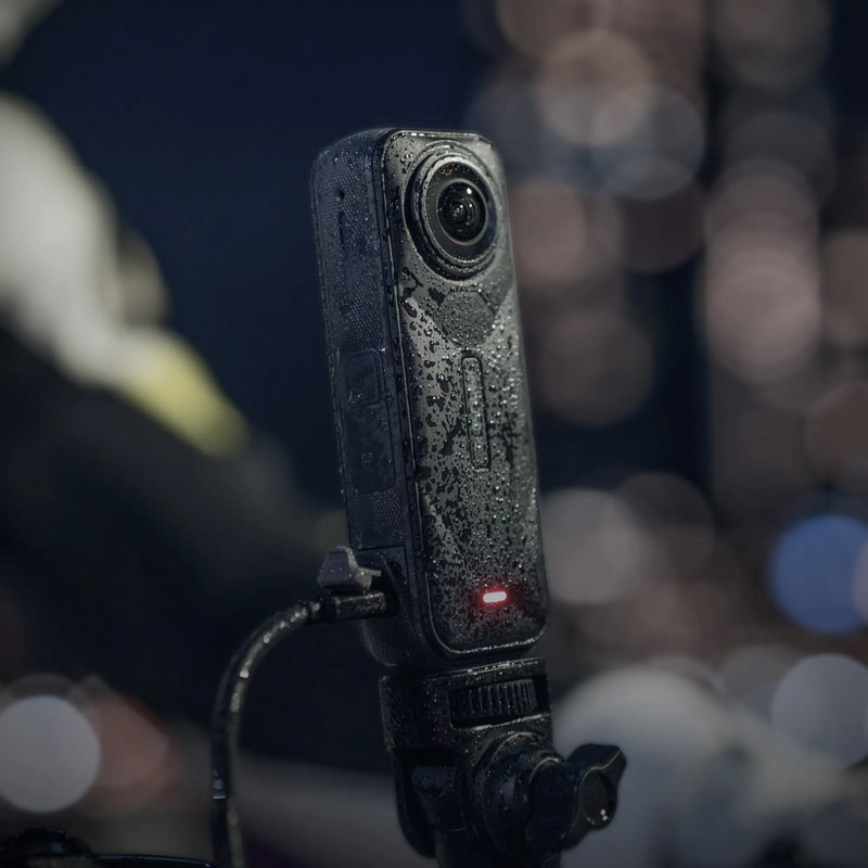 Аксессуары для экшн камеры Insta360 X5 All-Weather USB Charging Cover Черный