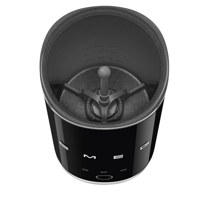 Взбивание молока Smeg MFF02BLEU