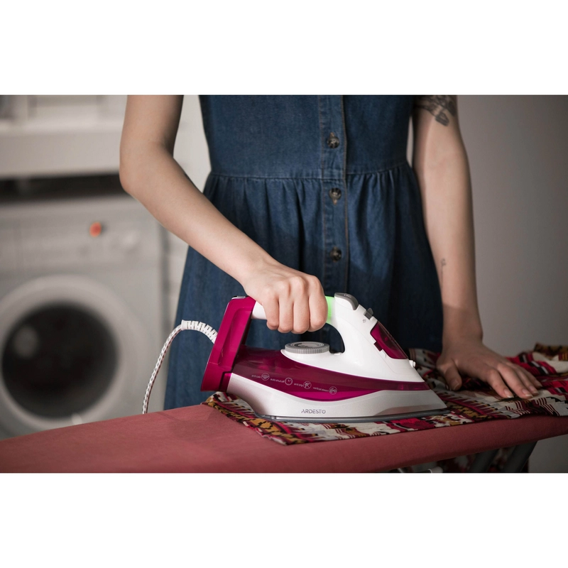 Fier de călcat Ardesto IR-C2230-BUR Roșu Crimson
2200 W | 35 g/min | 300 ml | Ceramică