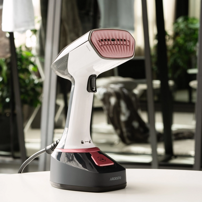 Aparat de călcat vertical cu aburi Ardesto SI-S1400 Negru | Alb
1400 W | 280 ml | 22 g/min