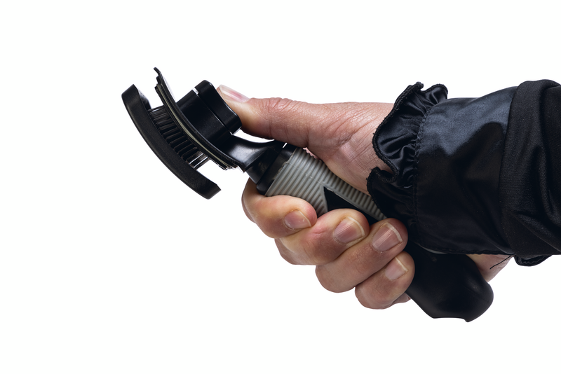BEEZTEES Perie cu autocurățare SLICKER BRUSH S Dog Black