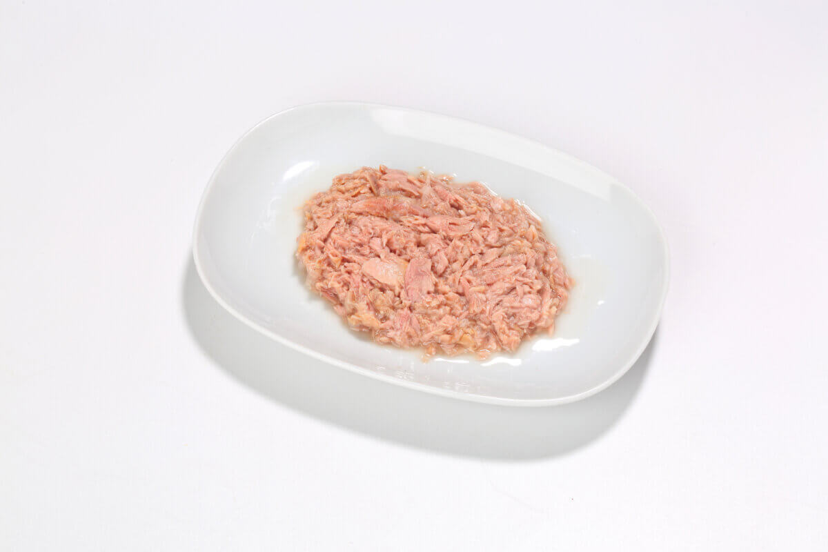 ALMO NATURE Hrană pentru pisici HFC la conservă cu ton natural din Atlantic 70g