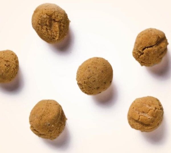 Antos Insecta Nibbles Greieri și Cartofi Dulci