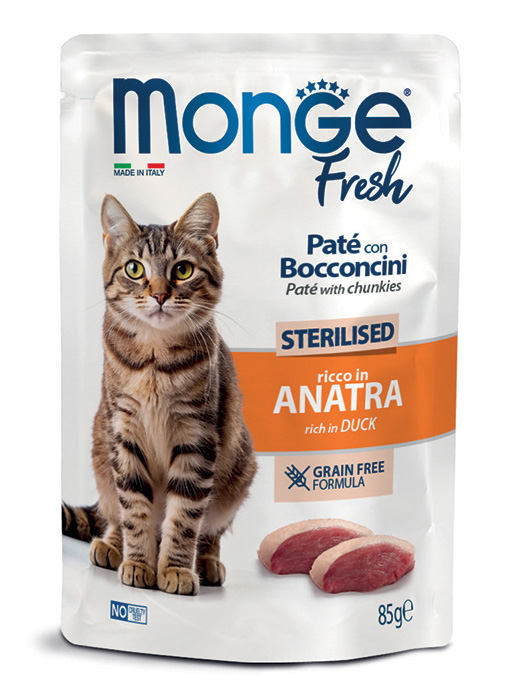 MONGE Fresh Sterilised Paté with Chunkies rich in Duck