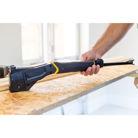 Capsator Hammer Tacker FMHT81394-9