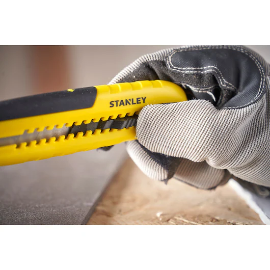 Cuțit cu lamă segmentată 18mm STHT10489-0 Stanley