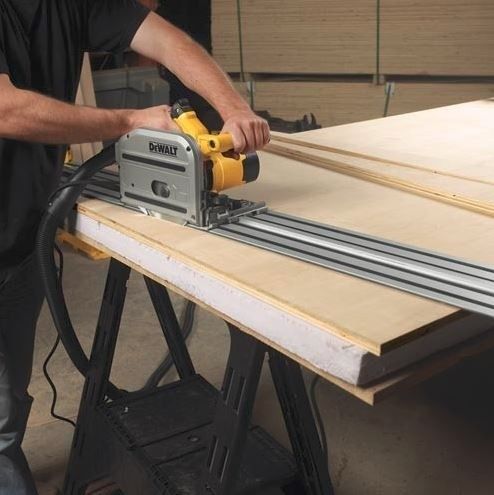 Ferestrau circular DeWALT DWS520KT