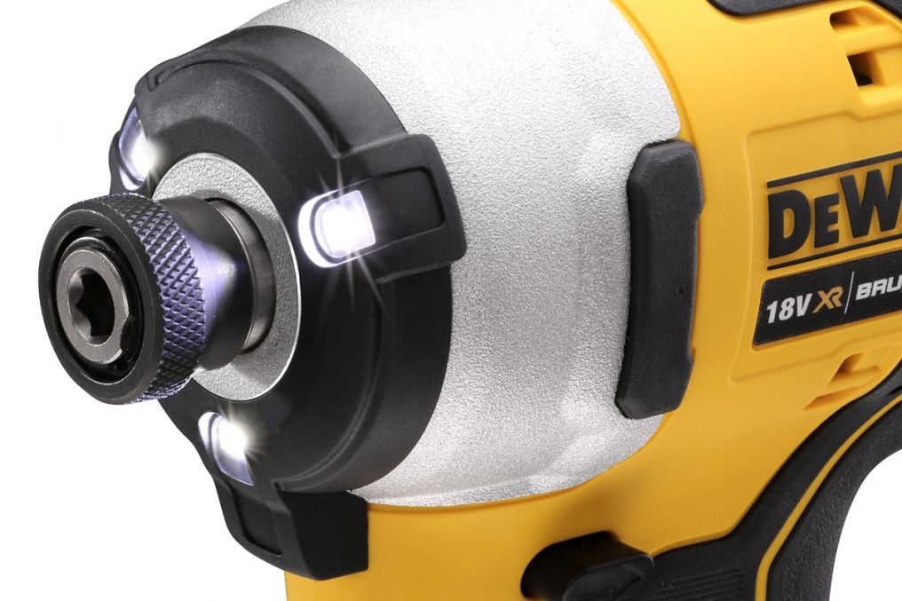 Mașină de inșurubat cu impuls DeWALT DCF809L2T
