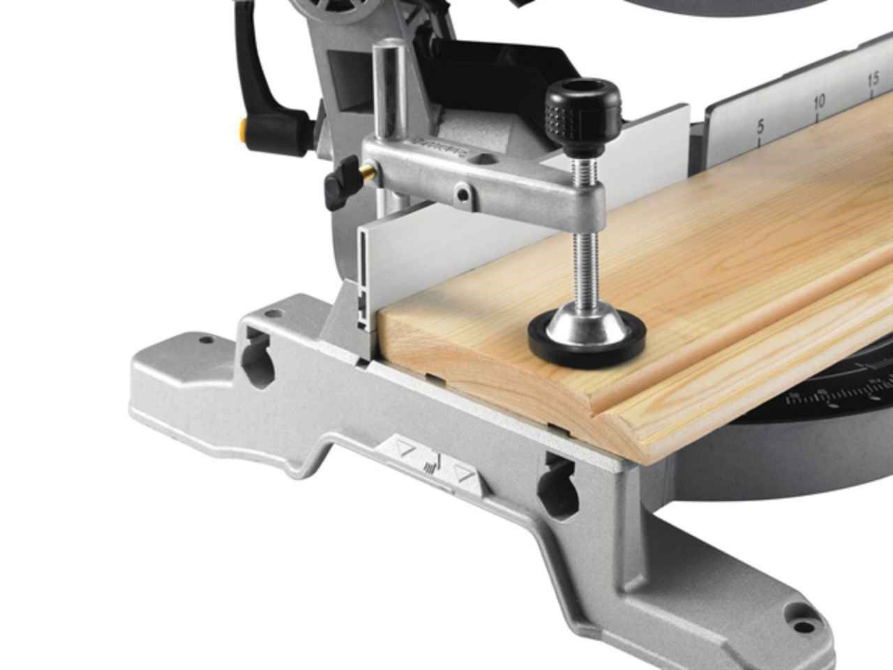 Ferăstrău circular de masa DeWALT DWS778