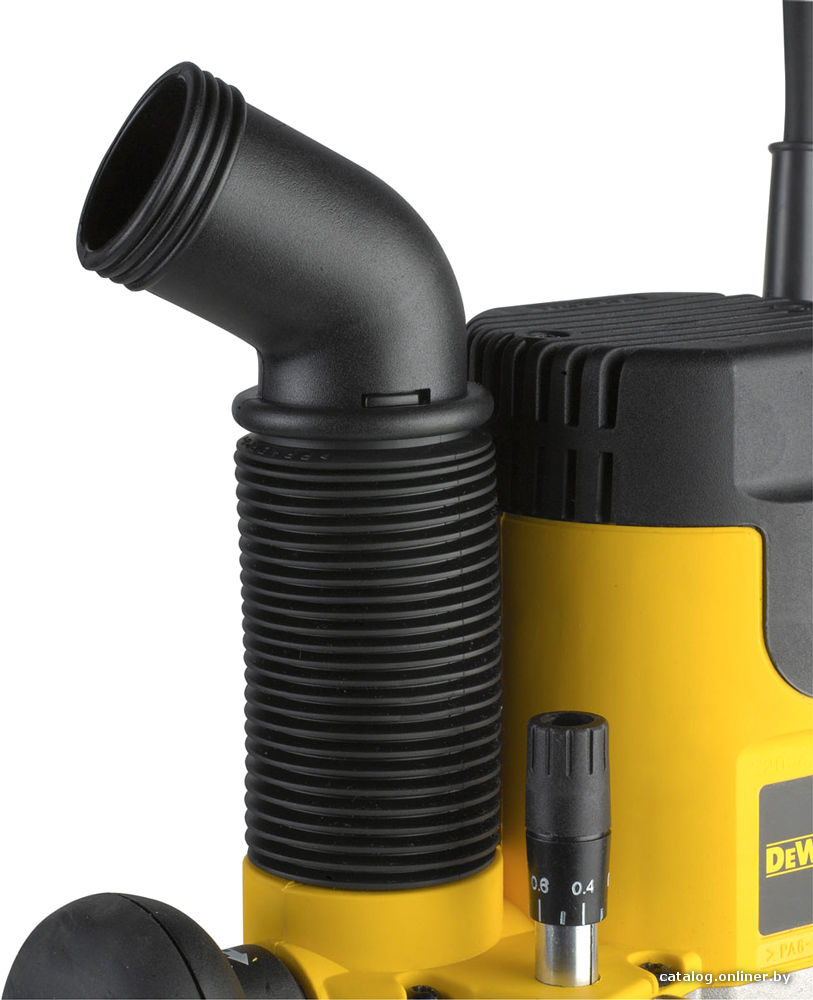Mașină de frezat DeWALT DW621K