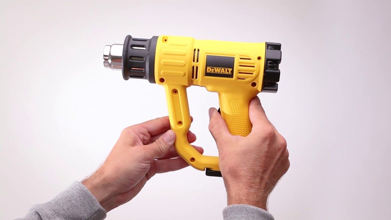 Suflanta aer cald DeWALT D26411