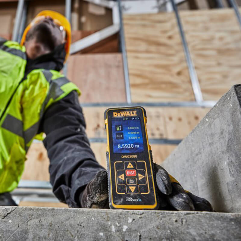 Telemetru laser DeWALT DW03050