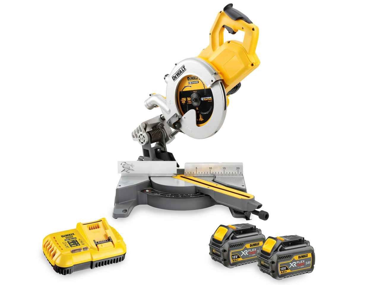 Ferestrau circular cu acumulator Dewalt DCS778T2