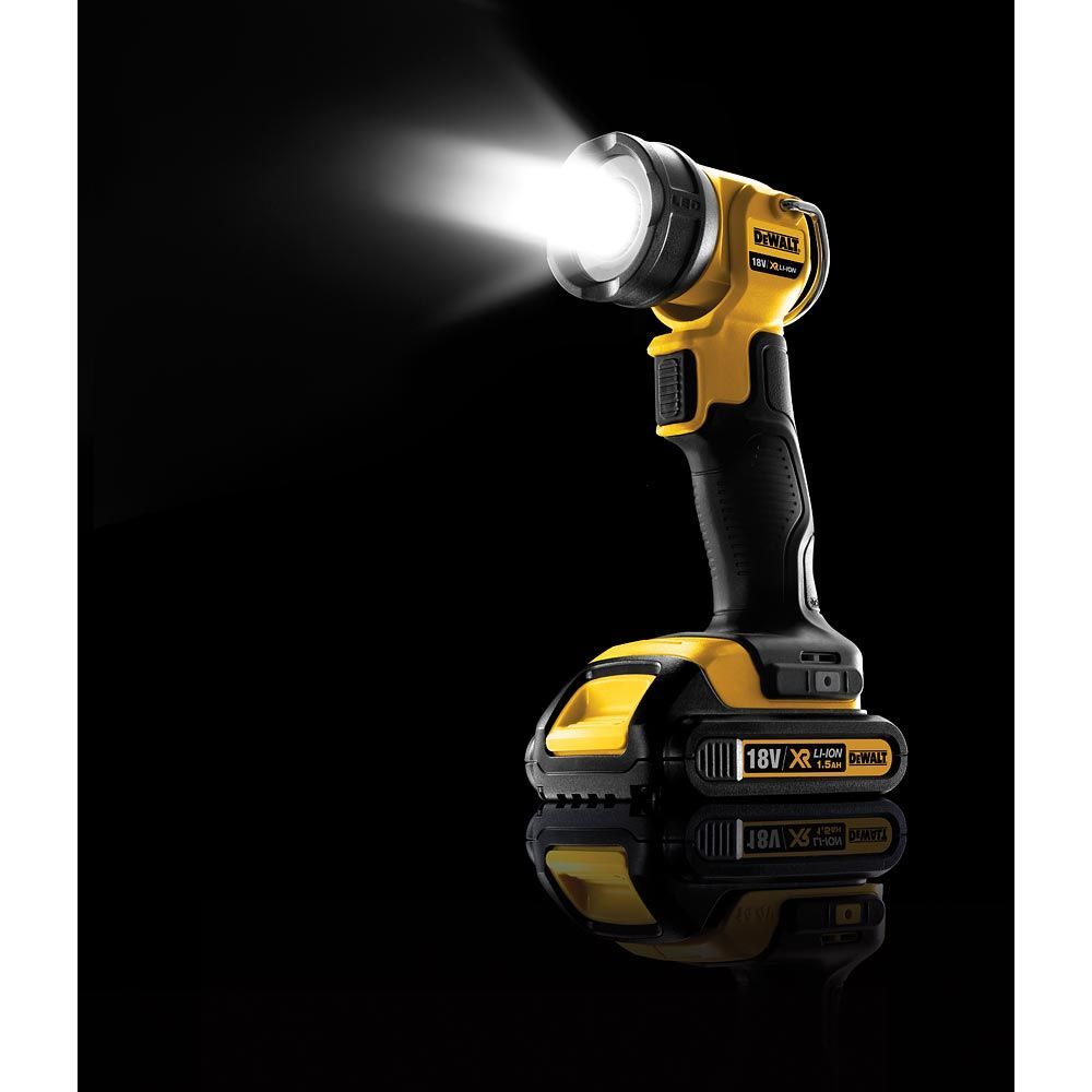 Фонарь DeWALT DCL040