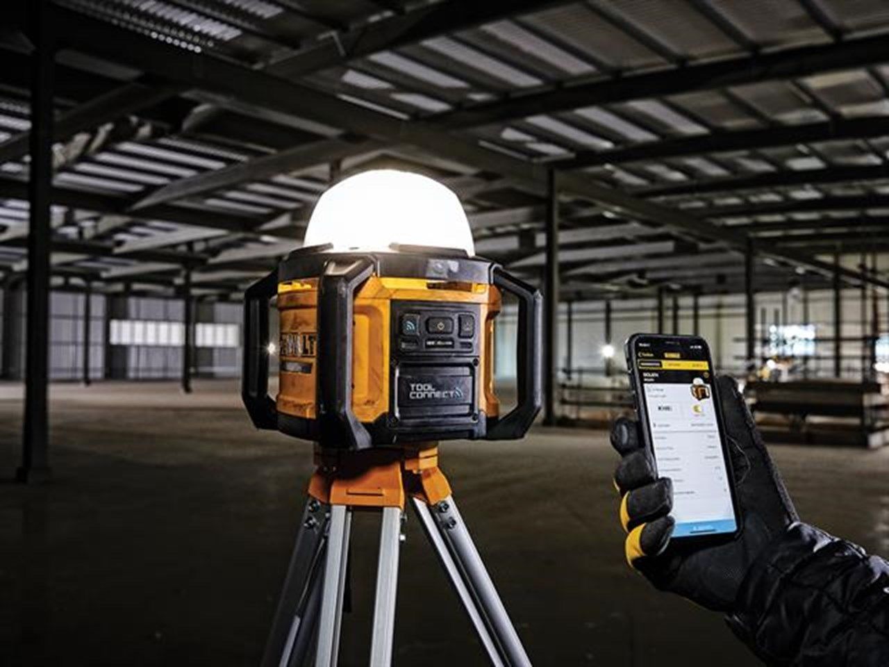 Фонарь DeWALT TOOL CONNECT DCL074
