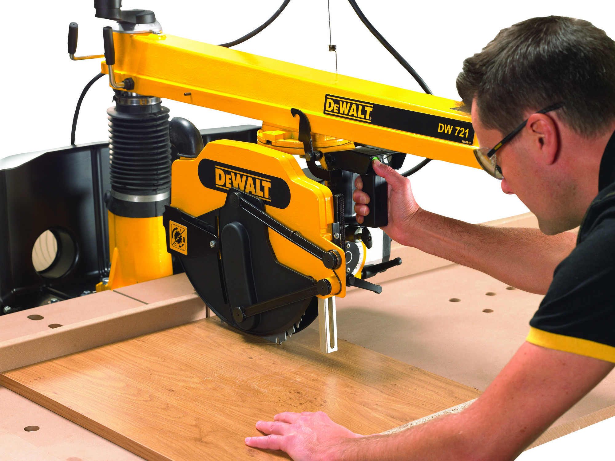 Пила радиально-консольная DeWALT DW729KN