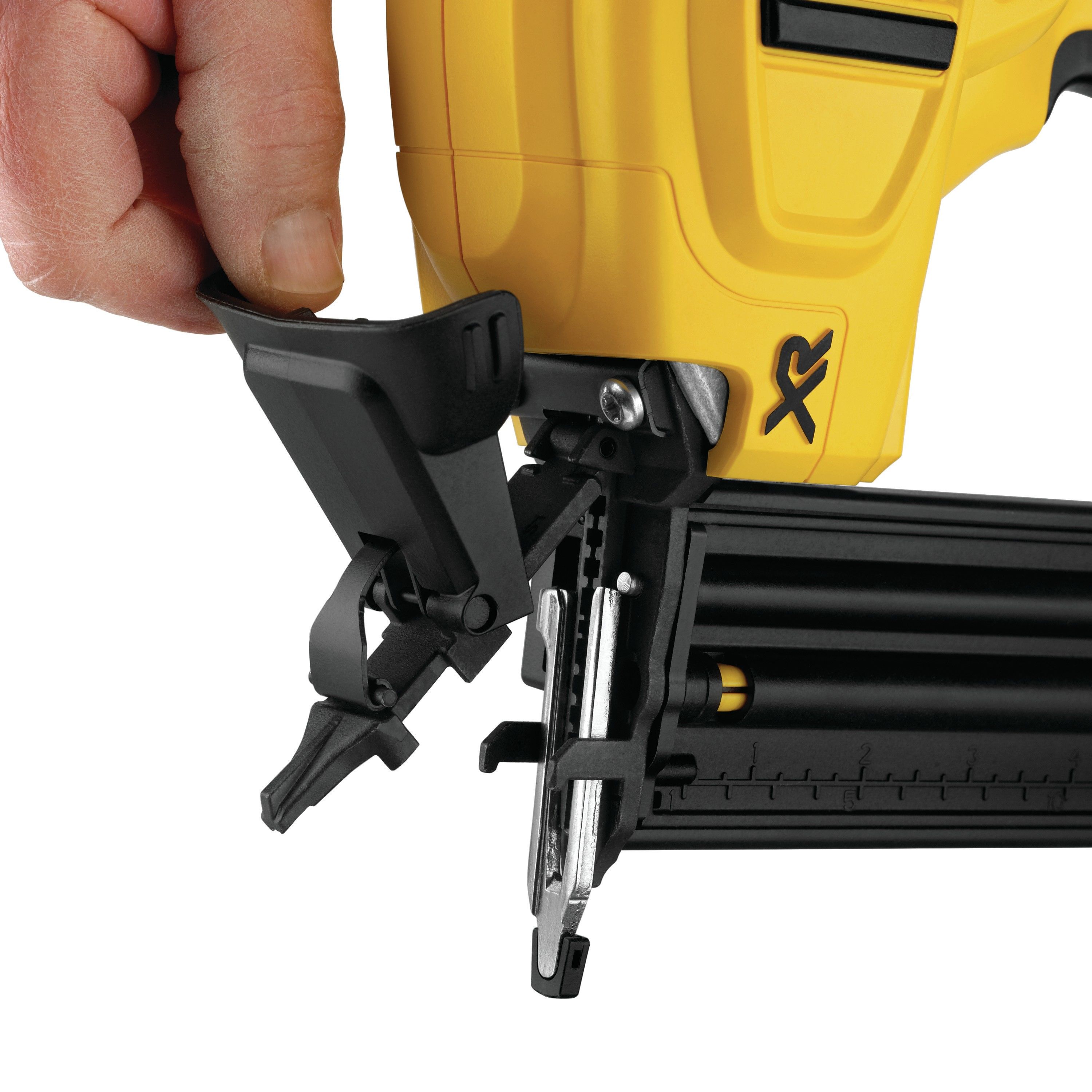 Pistol de batut cuie otel/beton DeWALT DCN680NT