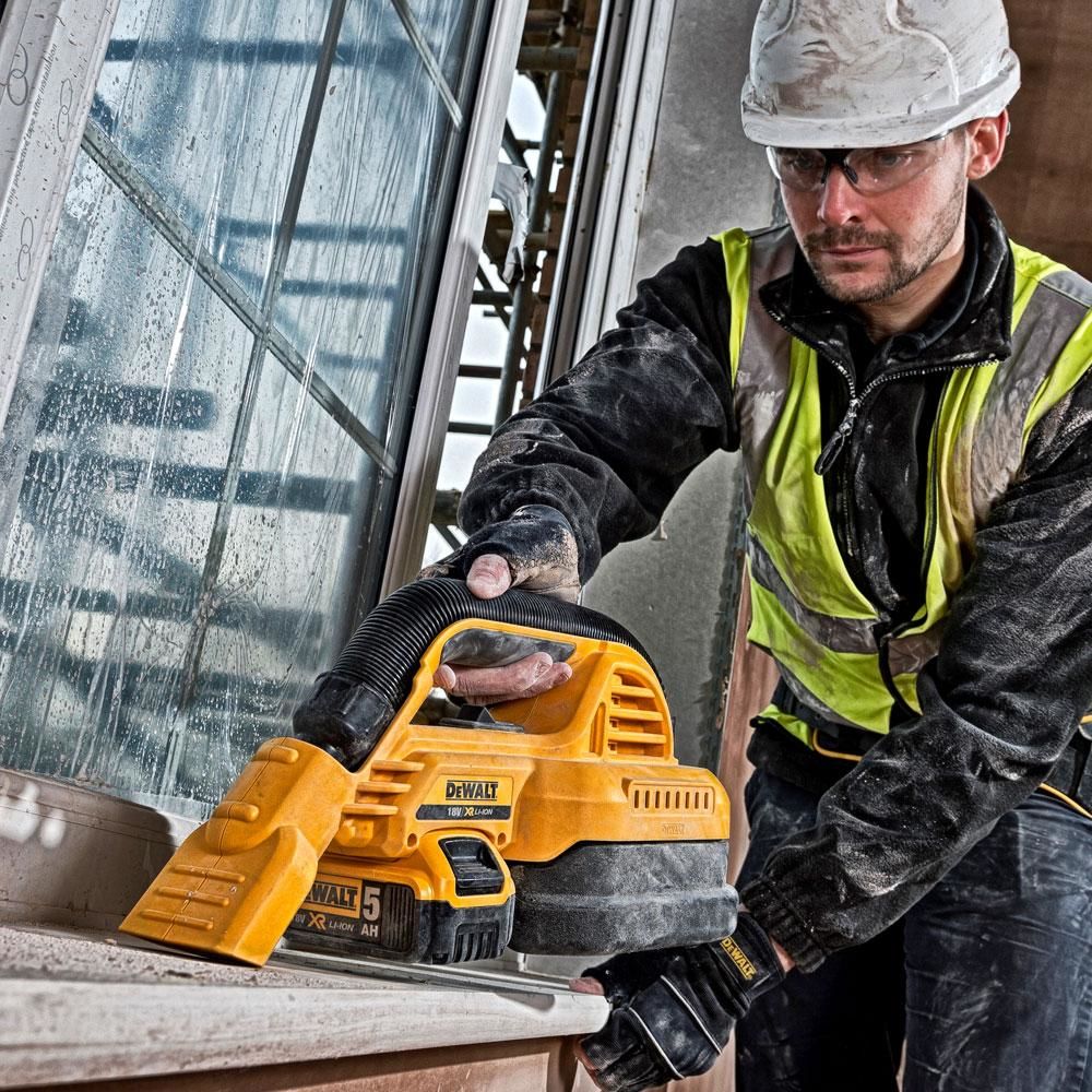 Aspirator сu acumulator DeWALT DCV517N