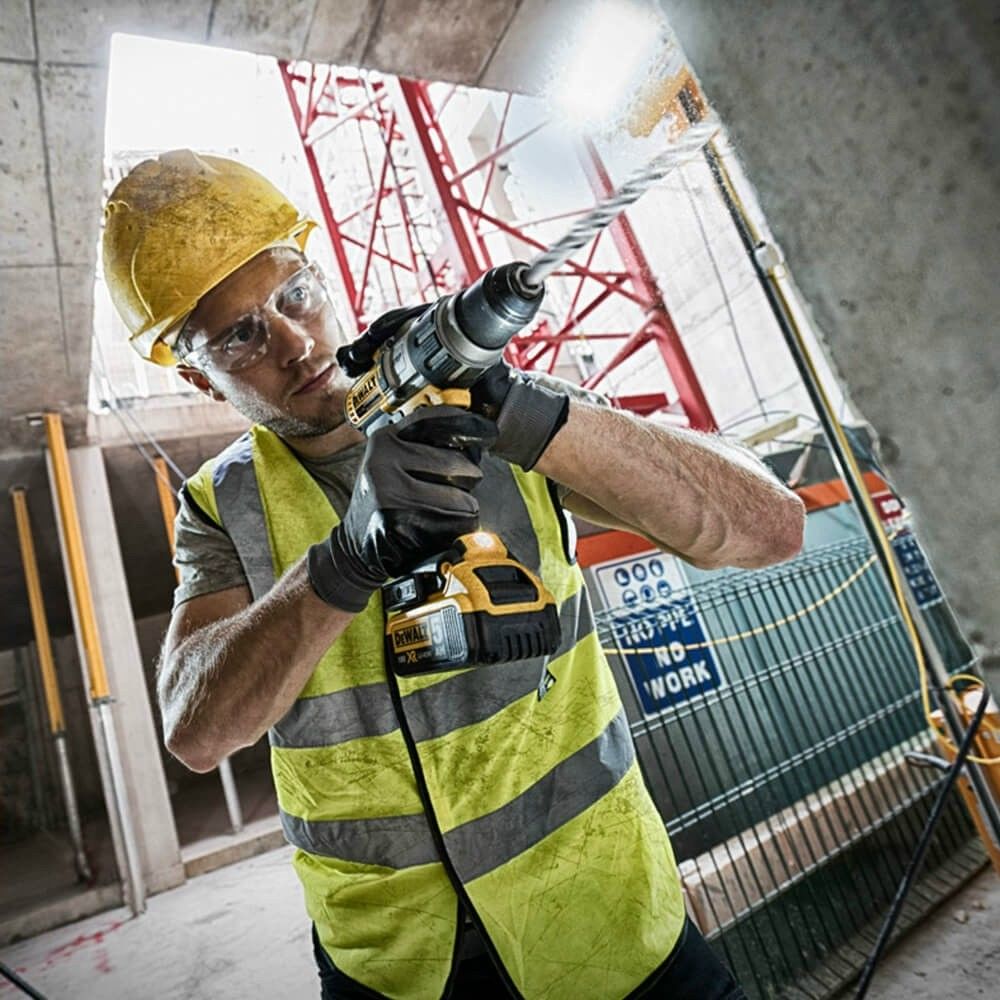Mashina de gaurit/insurubat Dewalt DCD996P3